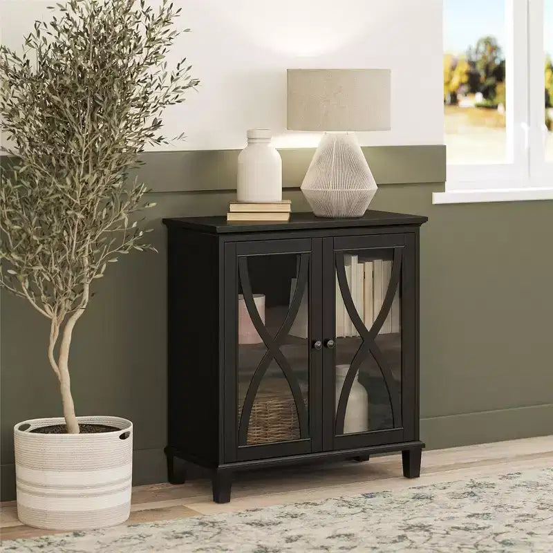 Meuble d’appoint de style nordique avec portes en verre