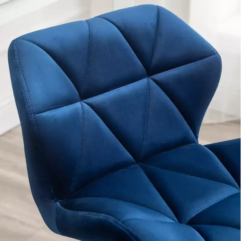 Silla de oficina giratoria y ajustable con capitoné