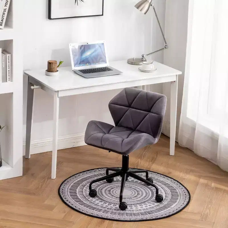 Silla de oficina giratoria y ajustable con capitoné