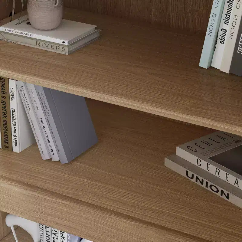 Armario auxiliar de madera con estantes ajustables