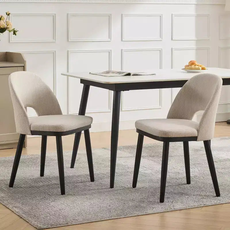 Lot de 2 chaises de salle à manger modernes en tissu, chaises d’appoint rembourrées avec dossier incurvé et pieds en bois, assise confortable pour la salle à manger et la cuisine